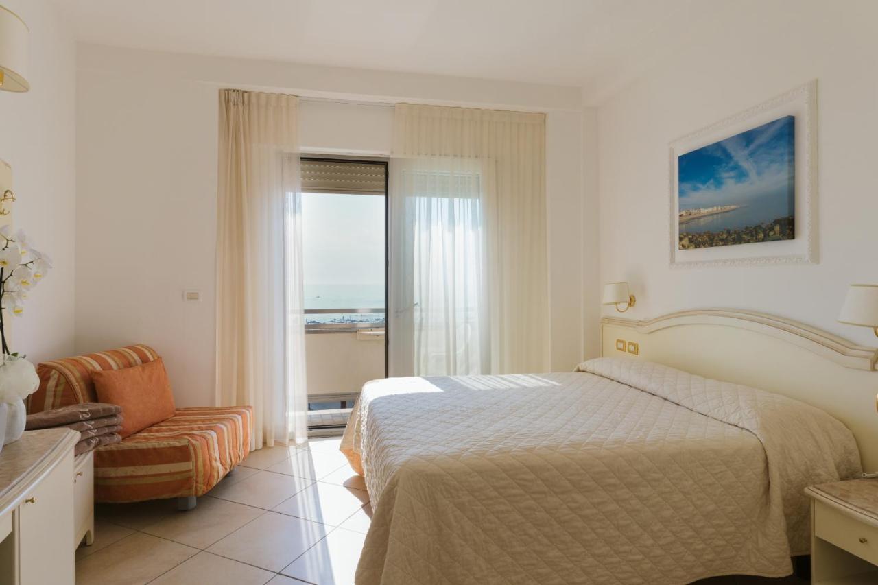 Hotel Acapulco Milano Marittima Exterior foto